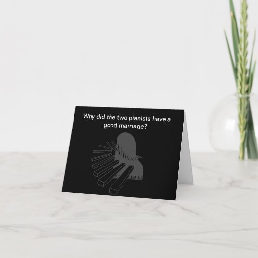 Carte d'anniversaire drôle de piano (Devant)