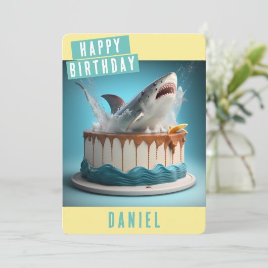 Carte d'anniversaire du requin (Debout devant)