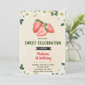 Carte d'anniversaire fraise mignonne (Debout devant)