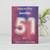 Carte d'anniversaire heureuse à 51 ans (Debout devant)