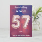 Carte d'anniversaire heureuse à 57 ans (Debout devant)