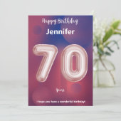 Carte d'anniversaire heureuse à 70 ans (Debout devant)