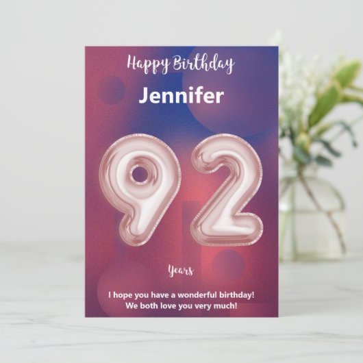 Carte d'anniversaire heureuse à 92 ans (Debout devant)