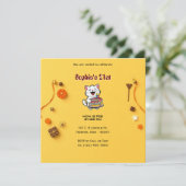 Carte d'anniversaire jaune minimaliste avec gâteau (Debout devant)