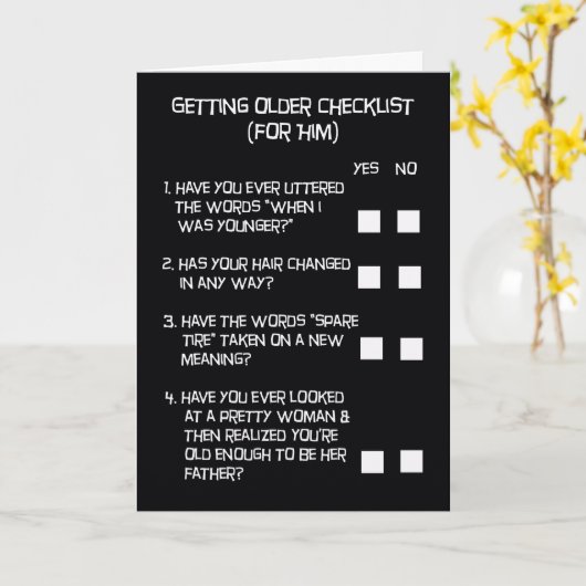 Carte d'anniversaire plus ancienne de obtention (Fleur jaune)