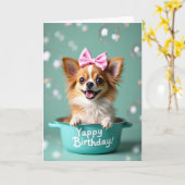Carte d'anniversaire pour chiot dans un pot en tea (Fleur jaune)