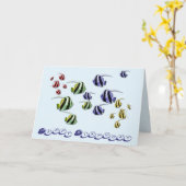 Carte d'anniversaire tropicale de natation de (Fleur jaune)