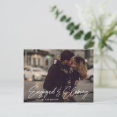 Carte d'annonce de fiançailles et de mariage en fu (Debout devant)