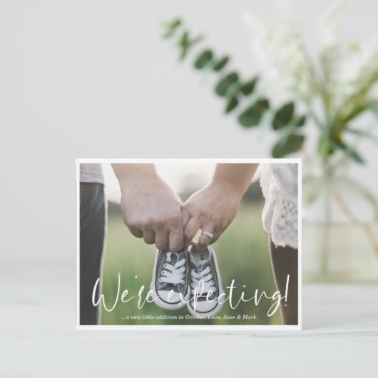 Carte d'annonce de grossesse simple moderne (Debout devant)