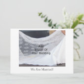 Carte d'annonce de mariage simple avec verres à ch (Debout devant)