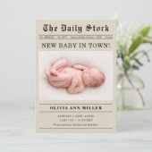 Carte d'annonce de naissance de style journal anci (Debout devant)