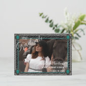 Carte d'annonce plate de photo de cowgirl de style (Debout devant)