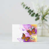 Carte D'appel Papillons monarques sur fond violet (Debout devant)