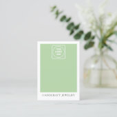 Carte D'appel Présentoir à bijoux vert sauge (Debout devant)