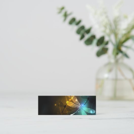 Carte D'appel Vol de libellule verte lumineuse (Debout devant)