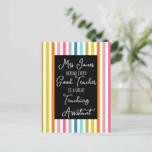 carte d'assistant d'enseignant (Debout devant)
