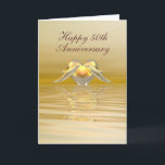 Carte Dauphins et Coeur du Golden Anniversaire<br><div class="desc">Carte 50e anniversaire jaune et or avec deux dauphins et un coeur doré. Texte personnalisable qui dit "Joyeux 50e anniversaire" sur la couverture avec un verset à l'intérieur.</div>