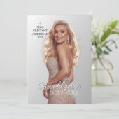 Carte d'autographe de concours - Modern Miss Pagea (Debout devant)