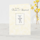 Carte de baptême de jumeaux sur le jaune avec 2 (Fleur jaune)