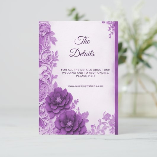 Carte de boîtier détaillée de fleurs violettes (Debout devant)