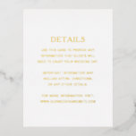 Carte de boîtier Mariage simple Gold Foil<br><div class="desc">Mariage en feuille d'or moderne détails carte d'enceinte avec un design simple et minimaliste dans une disposition verticale. Un design simple et sobre qui se révèle tout de même élégant.</div>