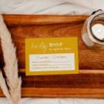 Carte de boîtier RSVP de mariage jaune moderne en<br><div class="desc">Il s'agit d'une carte RSVP mariage audacieuse et moderne avec une belle police de calligraphie et un arrière - plan rose chaud. Toutes les couleurs sont modifiables. // Pour les designs correspondants, recherchez "FALLON" dans le magasin Sincerely By Nicole Zazzle. * Si vous aimez ce design mais ne le voyez...</div>