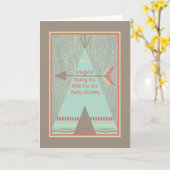 Carte de camp d'été à la fille avec une tente vert (Fleur jaune)