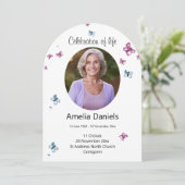 Carte de célébration de la vie de joli papillon (Debout devant)