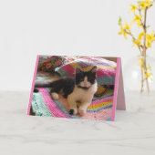 Carte de chats Tuxedo Cat Mignon Endormi sur Tapis (Fleur jaune)