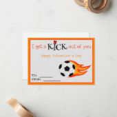 Carte de classe amusante Valentine's Soccer Love K (Devant/Arrière en situation)