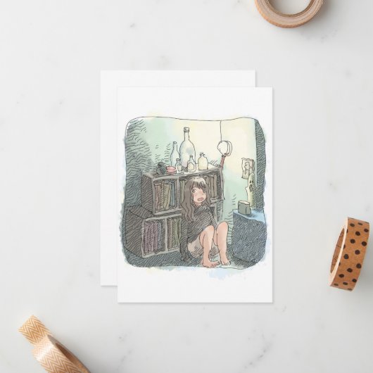 CARTE DE CORRESPONDANCE さなやにじ 薄明るい水色のお部屋の本棚のそばで座る素足の女性のイラスト (Devant/Arrière en situation)