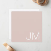 Carte De Correspondance Blush Rose Chic Initiales Monogrammées de Grande T (Devant/Arrière en situation)