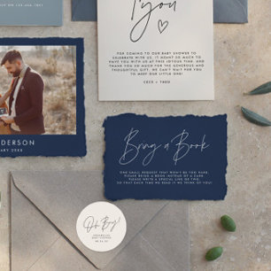 Carte De Correspondance Écriture moderne baby shower bleu marine amener un