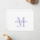 Carte de correspondance plate à monogramme violet  (Devant/Arrière en situation)