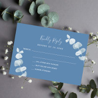 Réaction mariage de l'eucalyptus bleu poussiéreux