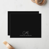 Carte De Correspondance Script Monogramme moderne Noir (Devant/Arrière en situation)