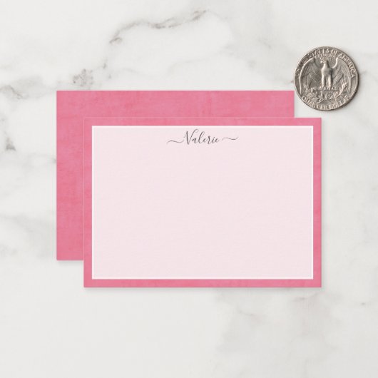 Carte De Correspondance Simple Script Personnalisé Fille Rose (Devant/Arrière en situation)