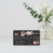 Carte de crédit Maid Cleaning House Sparkling (Debout devant)