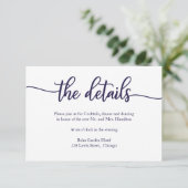 Carte de détails de mariage calligraphiée bleu mar (Debout devant)