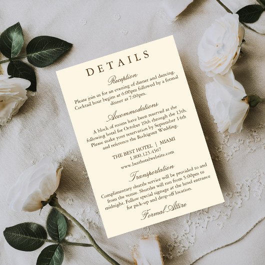 Carte de détails de mariage classique simple marro