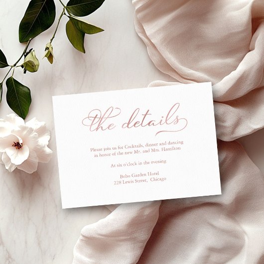 Carte de détails de mariage en écriture avec feuil