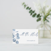 Carte de détails de mariage minimal bleu poussiére (Debout devant)
