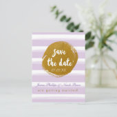 Carte de faire-part à motifs violets et dorés (Debout devant)