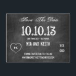 Carte de faire-part de mariage sur tableau noir<br><div class="desc">Voici un design graphique amusant avec un fond de tableau noir et gris. Idéal pour les faire-part, rappels, invitations, rendez-vous, envois postaux et plus encore. Utilisez-le pour les mariages, fiançailles, remises de diplômes, collectes de fonds, anniversaires et toutes sortes d'occasions spéciales. Le graphique de cœur à la craie peut être...</div>