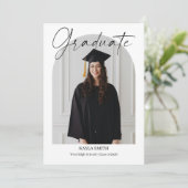Carte de faire-part de remise de diplômes moderne  (Debout devant)
