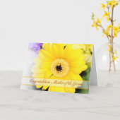 Carte de félicitations de la mère du marié avec mo (Fleur jaune)
