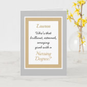 Carte de félicitations pour le diplôme de soins in (Fleur jaune)