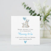 Carte de fête des mères avec un mignon lapin pour (Debout devant)