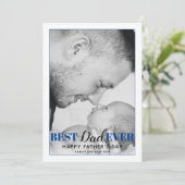 Carte de Fête des pères Blue Best Papa Jamais typo (Debout devant)