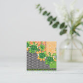 Carte De Fidélité design d'un mur vert et jaune suspendu (Debout devant)